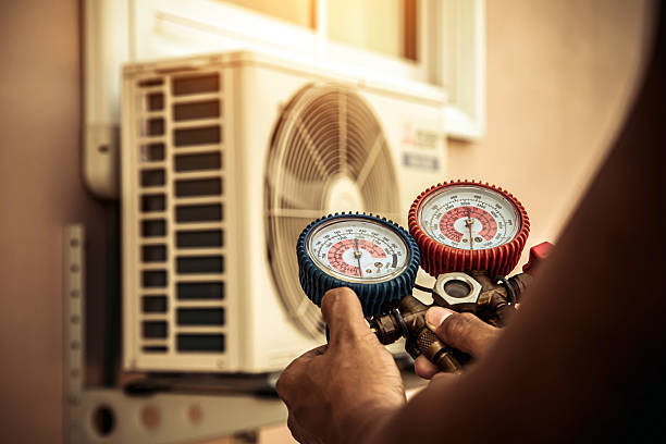 Professional Ac Installation technician working in Brooklandville, MD